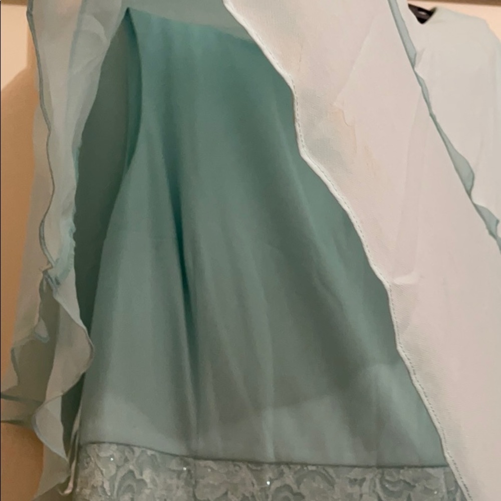 Dress - Picture 4 of 5